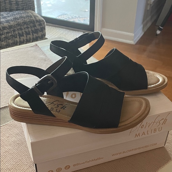 Blowfish Malibu Ardice Black Vegan Leather Sandals Velcro Buckle - Picture 2 of 13